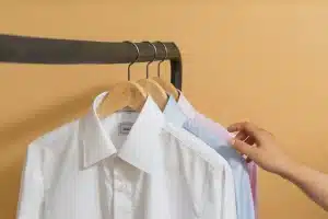 Comment teindre vos vêtements en blanc : guide pratique